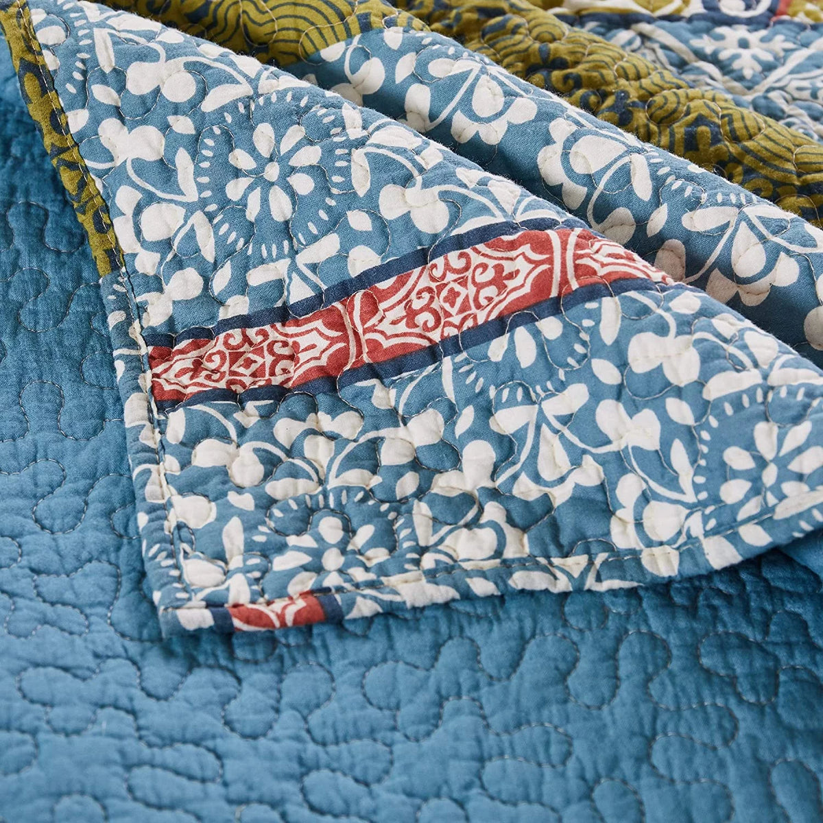 100% Cotton Reversible Oversized Quilt Set, 3-Piece King/Cal King G5427