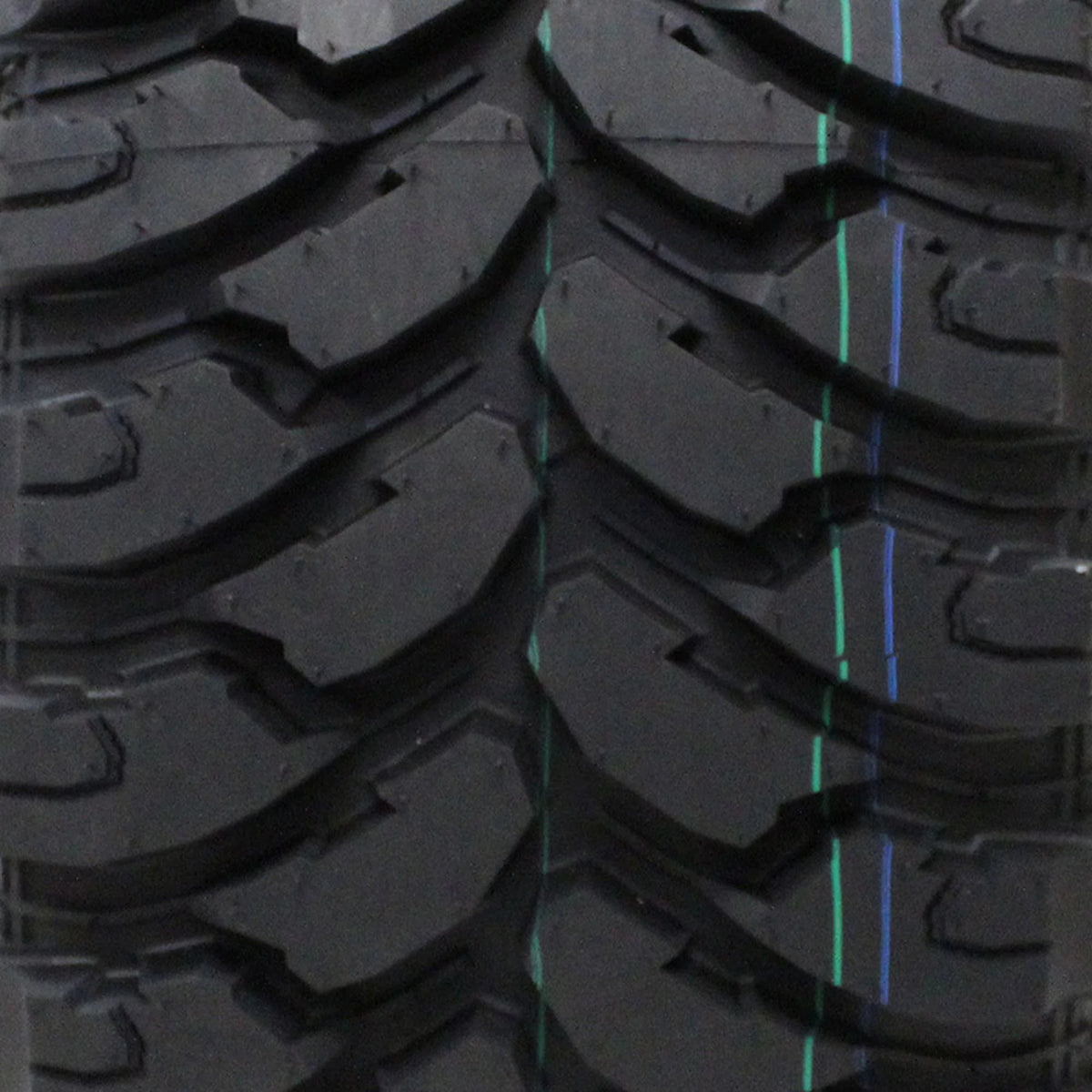 Mud Terrain Light Truck Tire P8612