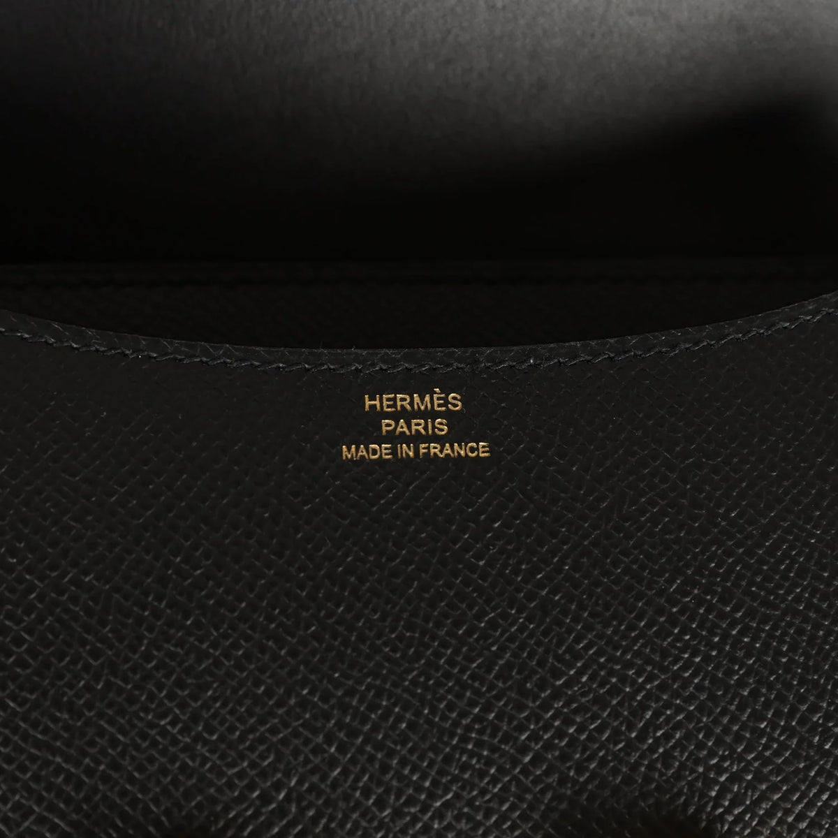 Black 18 Epsom Handbag Q86081