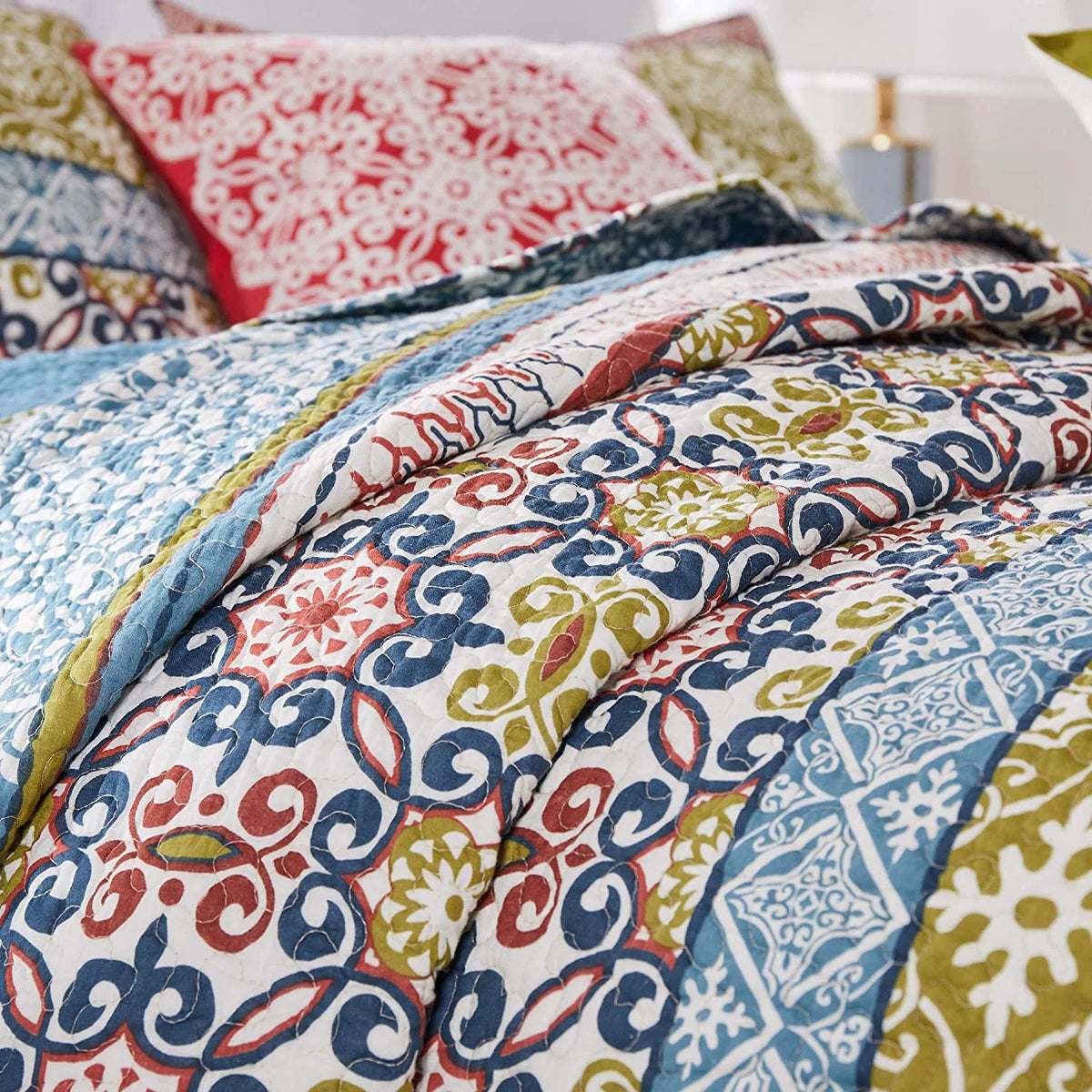 100% Cotton Reversible Oversized Quilt Set, 3-Piece King/Cal King G5427