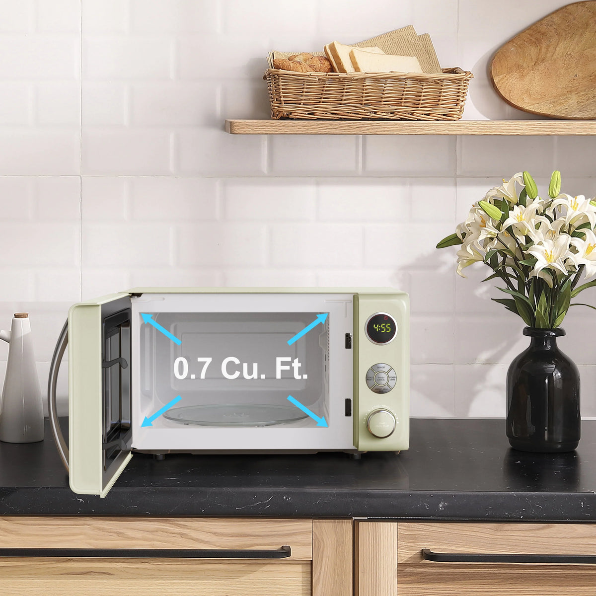 0.7 Cu. ft. 700 Watts Cream Countertop Microwave Oven Y2656